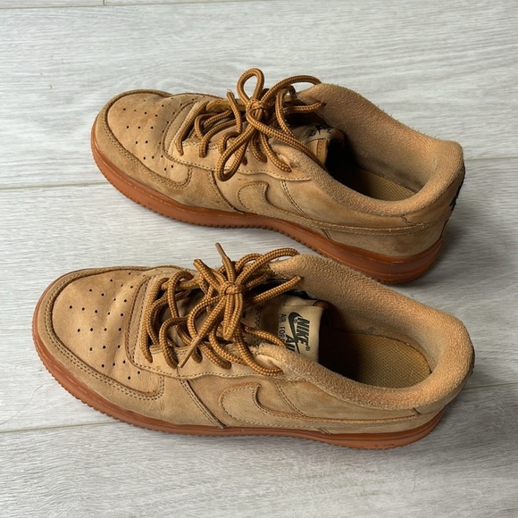 Nike Air Force Tan Sneakers size 7 woman - Picture 1 of 10